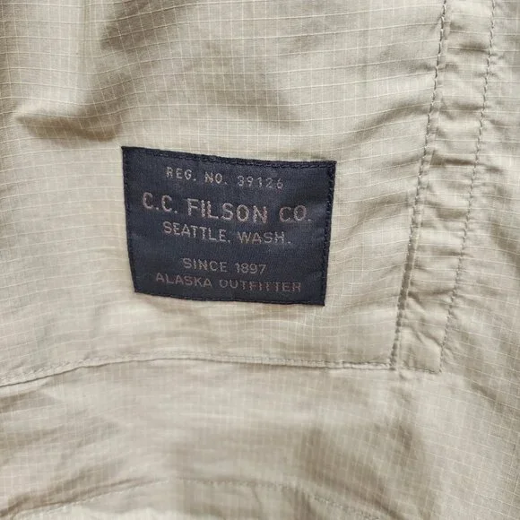 Filson Lightweight Waxed Anorak - Large - Grey Khaki - Picture 3 of 16